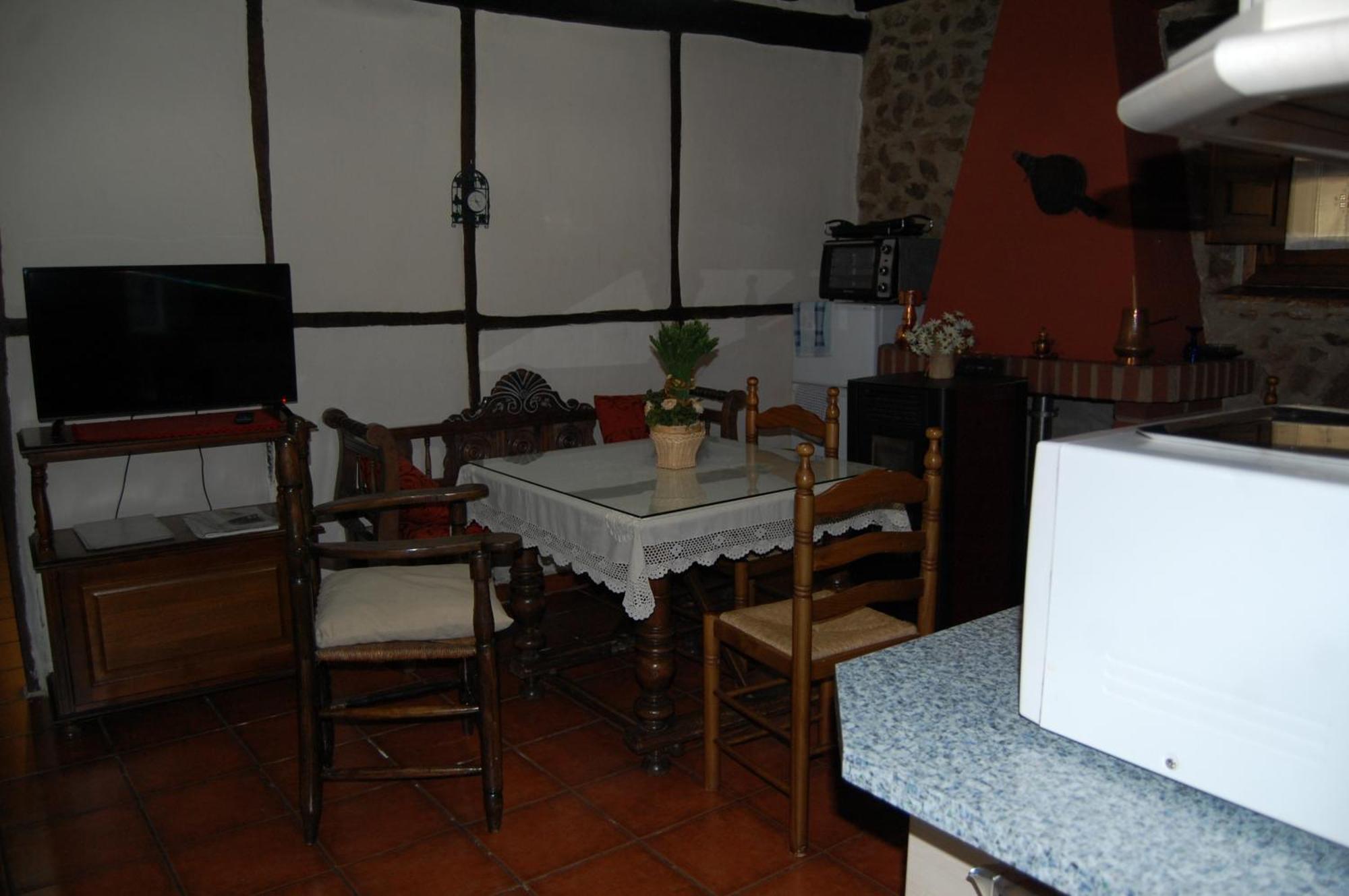 Apartamentos Rurales Tia Josefa Торнавацас Екстериор снимка