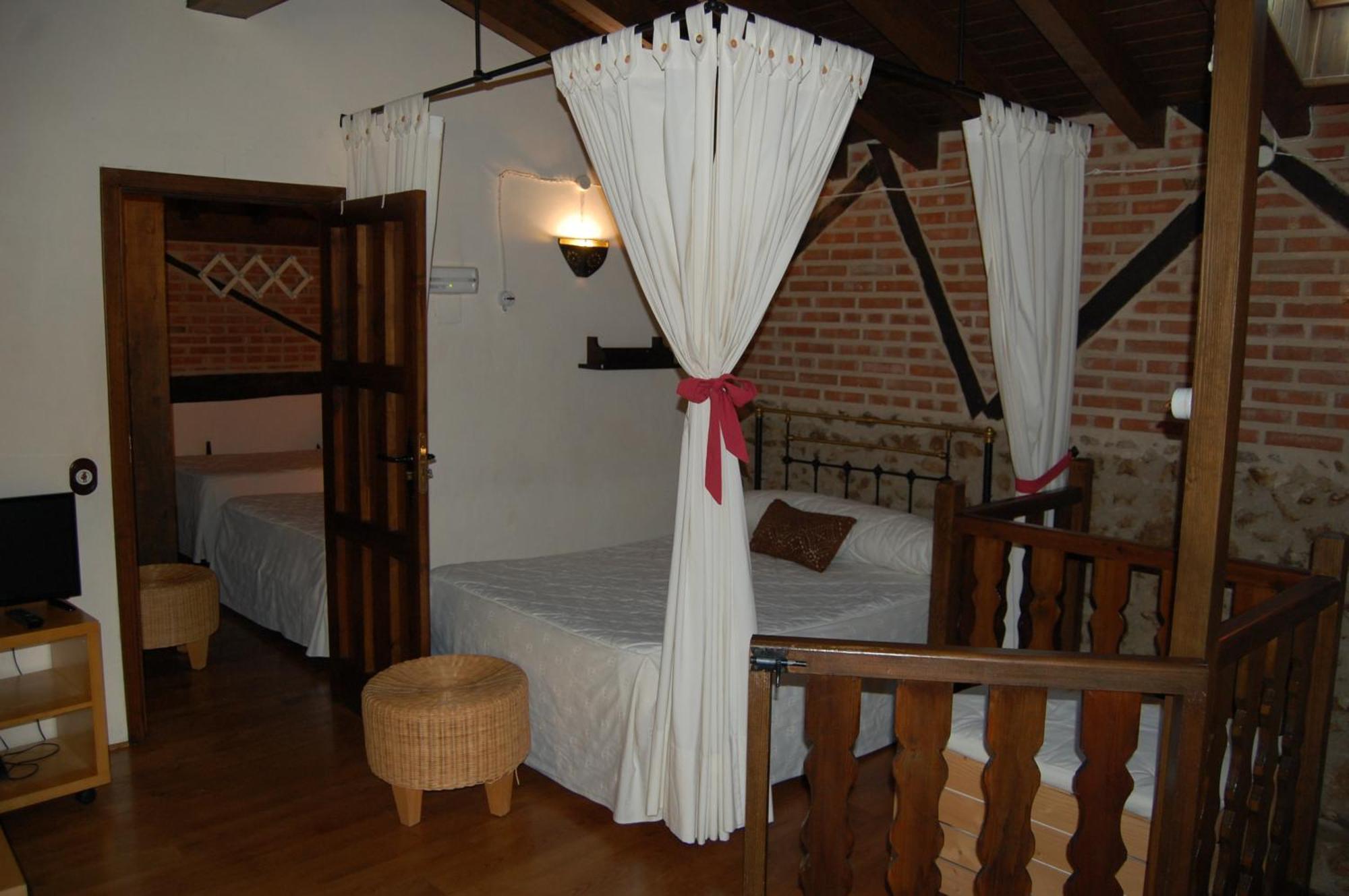 Apartamentos Rurales Tia Josefa Торнавацас Екстериор снимка