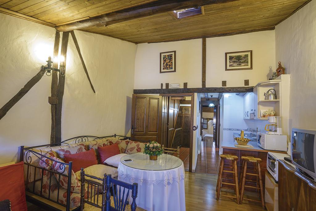 Apartamentos Rurales Tia Josefa Торнавацас Екстериор снимка