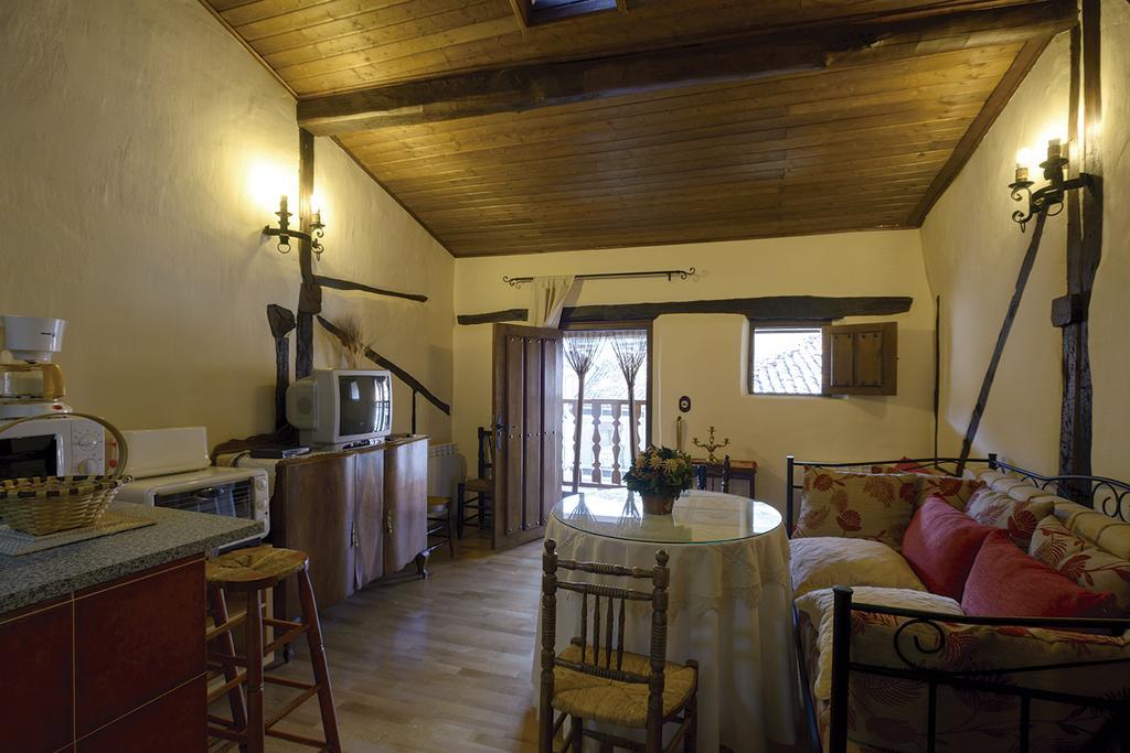 Apartamentos Rurales Tia Josefa Торнавацас Екстериор снимка